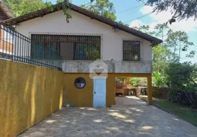 Foto 1 de Casa com 4 Quartos à venda, 215m² em Castelanea, Petrópolis