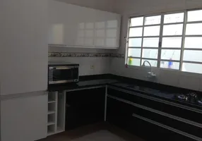 Foto 1 de Casa com 3 Quartos à venda, 84m² em Jardim São Vicente, São José dos Campos