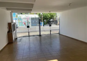 Foto 1 de Sobrado com 4 Quartos à venda, 230m² em Alto de Pinheiros, São Paulo