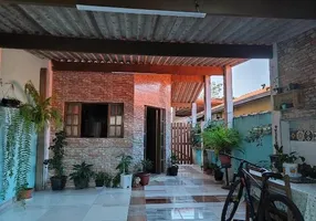 Foto 1 de Casa com 3 Quartos à venda, 96m² em UMUARAMA, Itanhaém