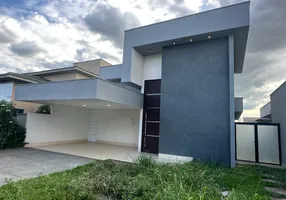 Foto 1 de Casa de Condomínio com 3 Quartos à venda, 198m² em Setor Garavelo, Goiânia