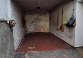 Foto 1 de Casa com 4 Quartos à venda, 200m² em Vila Santa Delfina, São Paulo