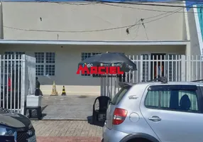 Foto 1 de Casa com 4 Quartos para alugar, 150m² em Centro, São José dos Campos