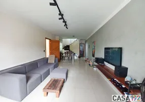 Foto 1 de Casa com 3 Quartos à venda, 170m² em Vila Gumercindo, São Paulo