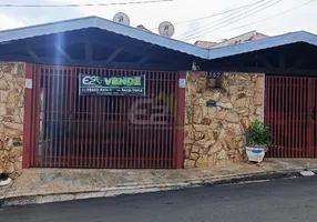 Foto 1 de Casa com 3 Quartos à venda, 166m² em Jardim São João Batista, São Carlos