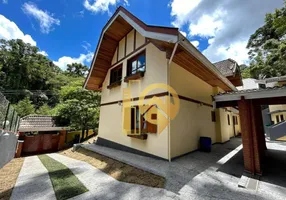 Foto 1 de Casa com 5 Quartos à venda, 300m² em Capivari, Campos do Jordão