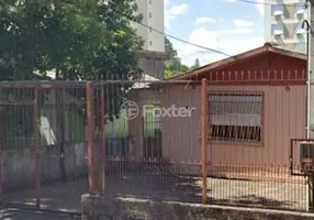 Foto 1 de Casa com 2 Quartos à venda, 346m² em Jardim Lindóia, Porto Alegre
