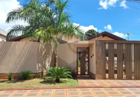 Foto 1 de Casa com 3 Quartos à venda, 200m² em Jardim Paulista, Campo Grande