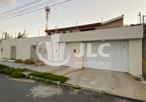 Foto 1 de Sobrado com 6 Quartos à venda, 490m² em Aruana, Aracaju