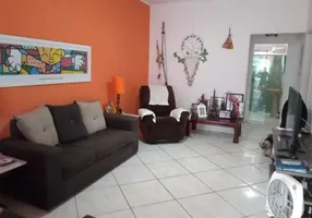 Foto 1 de Casa com 2 Quartos à venda, 65m² em Centro, Mongaguá