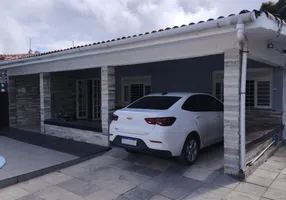 Foto 1 de Casa com 3 Quartos à venda, 279m² em Candeias, Jaboatão dos Guararapes