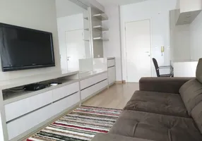 Foto 1 de Apartamento com 1 Quarto para alugar, 45m² em Vila Olímpia, São Paulo