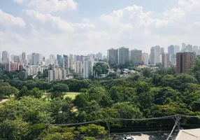 Foto 1 de Apartamento com 4 Quartos para venda ou aluguel, 239m² em Paraíso do Morumbi, São Paulo