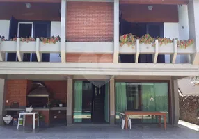 Foto 1 de Casa com 4 Quartos para venda ou aluguel, 300m² em Centro, Santana de Parnaíba
