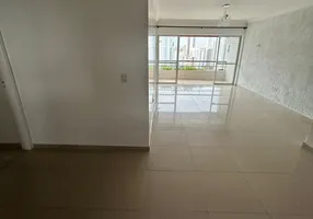 Foto 1 de Apartamento com 3 Quartos para alugar, 140m² em Casa Forte, Recife