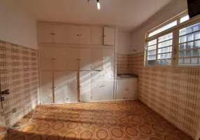 Foto 1 de Casa com 1 Quarto para alugar, 30m² em Campos Eliseos, Ribeirão Preto