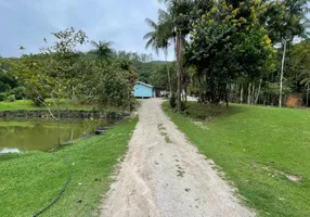 Foto 1 de Fazenda/Sítio com 3 Quartos à venda, 25168m² em Três Riachos, Biguaçu