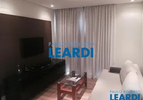 Foto 1 de Flat com 3 Quartos para alugar, 100m² em Cerqueira César, São Paulo