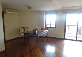 Foto 1 de Flat com 3 Quartos para alugar, 130m² em Moema, São Paulo