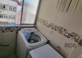 Foto 1 de Apartamento com 2 Quartos à venda, 50m² em Santo Antônio, Porto Alegre