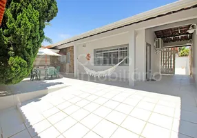 Foto 1 de Casa com 4 Quartos à venda, 162m² em Balneario Arpoador , Peruíbe