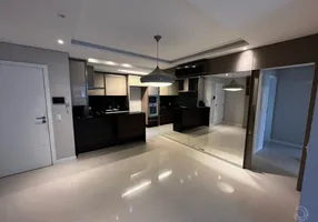 Foto 1 de Apartamento com 3 Quartos à venda, 119m² em Jurerê Internacional, Florianópolis