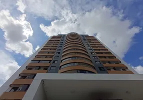 Foto 1 de Apartamento com 4 Quartos para venda ou aluguel, 164m² em Capuchinhos, Feira de Santana