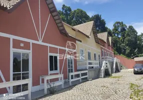 Foto 1 de Casa de Condomínio com 3 Quartos à venda, 179m² em Granja Guarani, Teresópolis