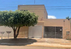 Foto 1 de Casa com 2 Quartos à venda, 120m² em Vila Operária, Rondonópolis