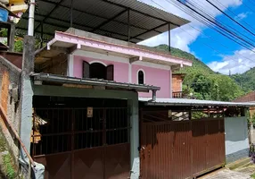 Foto 1 de Casa com 2 Quartos à venda, 80m² em Quarteirão Brasileiro, Petrópolis