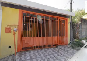 Foto 1 de Casa com 2 Quartos à venda, 104m² em Vila Brasileira, Mogi das Cruzes