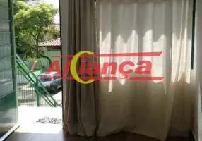 Foto 1 de Casa com 2 Quartos à venda, 41m² em Vila Aeroporto, Guarulhos