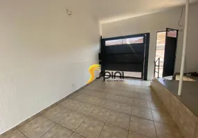 Foto 1 de Casa com 3 Quartos para alugar, 235m² em Fundinho, Uberlândia