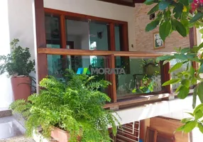 Foto 1 de Casa com 7 Quartos à venda, 440m² em Floresta, Belo Horizonte