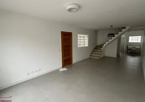 Foto 1 de Sobrado com 3 Quartos para alugar, 130m² em Chácara Japonesa, São Paulo