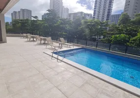 Foto 1 de Apartamento com 4 Quartos à venda, 150m² em Boa Viagem, Recife