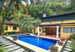 Foto 1 de Casa com 4 Quartos à venda, 200m² em Centro, Petrópolis