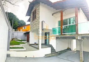 Foto 1 de Casa com 4 Quartos à venda, 209m² em Santa Amélia, Belo Horizonte