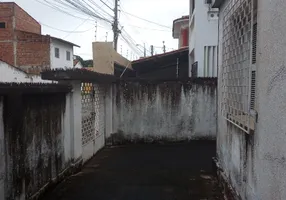 Foto 1 de Casa com 5 Quartos à venda, 210m² em Farias Brito, Fortaleza