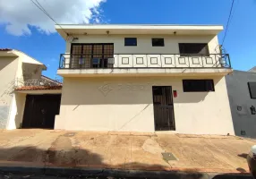 Foto 1 de Casa com 3 Quartos para alugar, 197m² em Jardim Anhanguéra, Ribeirão Preto