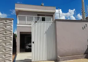 Foto 1 de Sobrado com 2 Quartos à venda, 176m² em Nossa Senhora Aparecida I, Saltinho