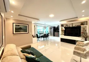 Foto 1 de Apartamento com 3 Quartos à venda, 145m² em Santo Antônio, Joinville