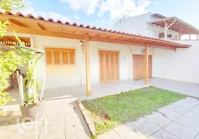 Foto 1 de Casa com 3 Quartos à venda, 200m² em Parque Granja Esperança, Cachoeirinha
