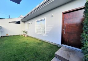 Foto 1 de Casa com 2 Quartos à venda, 110m² em Centro, Capivari de Baixo