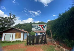 Foto 1 de Fazenda/Sítio com 3 Quartos para alugar, 120m² em Paiol Grande, São Bento do Sapucaí