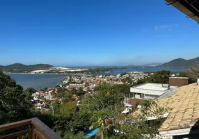 Foto 1 de Casa com 3 Quartos à venda, 206m² em Lagoa da Conceição, Florianópolis