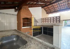 Foto 1 de Casa com 3 Quartos à venda, 180m² em Parque Juriti, São José do Rio Preto