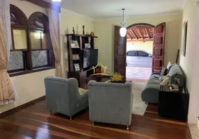 Foto 1 de Casa com 3 Quartos à venda, 256m² em Planalto, Belo Horizonte