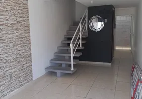 Foto 1 de Casa de Condomínio com 2 Quartos à venda, 49m² em Graca, Cotia