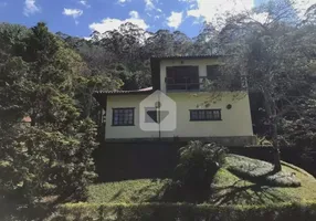 Foto 1 de Casa com 4 Quartos para venda ou aluguel, 288m² em Itaipava, Petrópolis